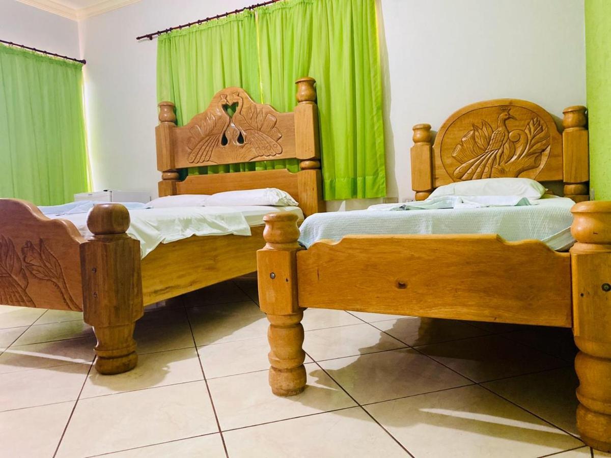 Hotel Universitario Goiatuba Zewnętrze zdjęcie